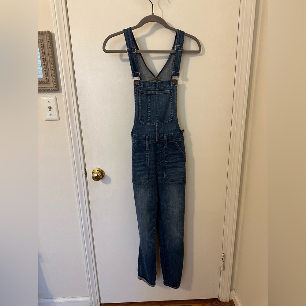 Madewell denim stretchy overalls size small
